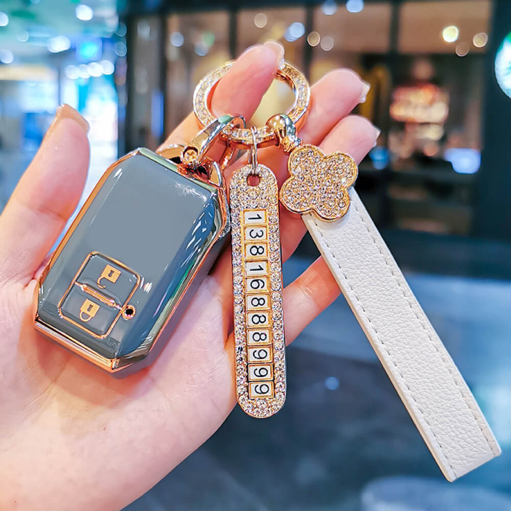 【スズキ】ナンバーカスタム可！ナンバープレート＆チャームストラップ付きスマートキーケース 〔Bタイプ〕