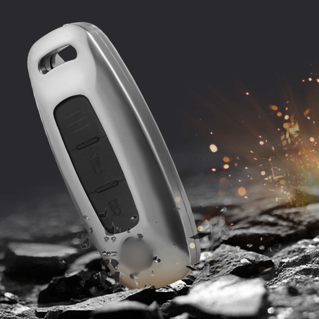 【日産】ストラップ付きメタリックカバーキーケース〔Bタイプ〕