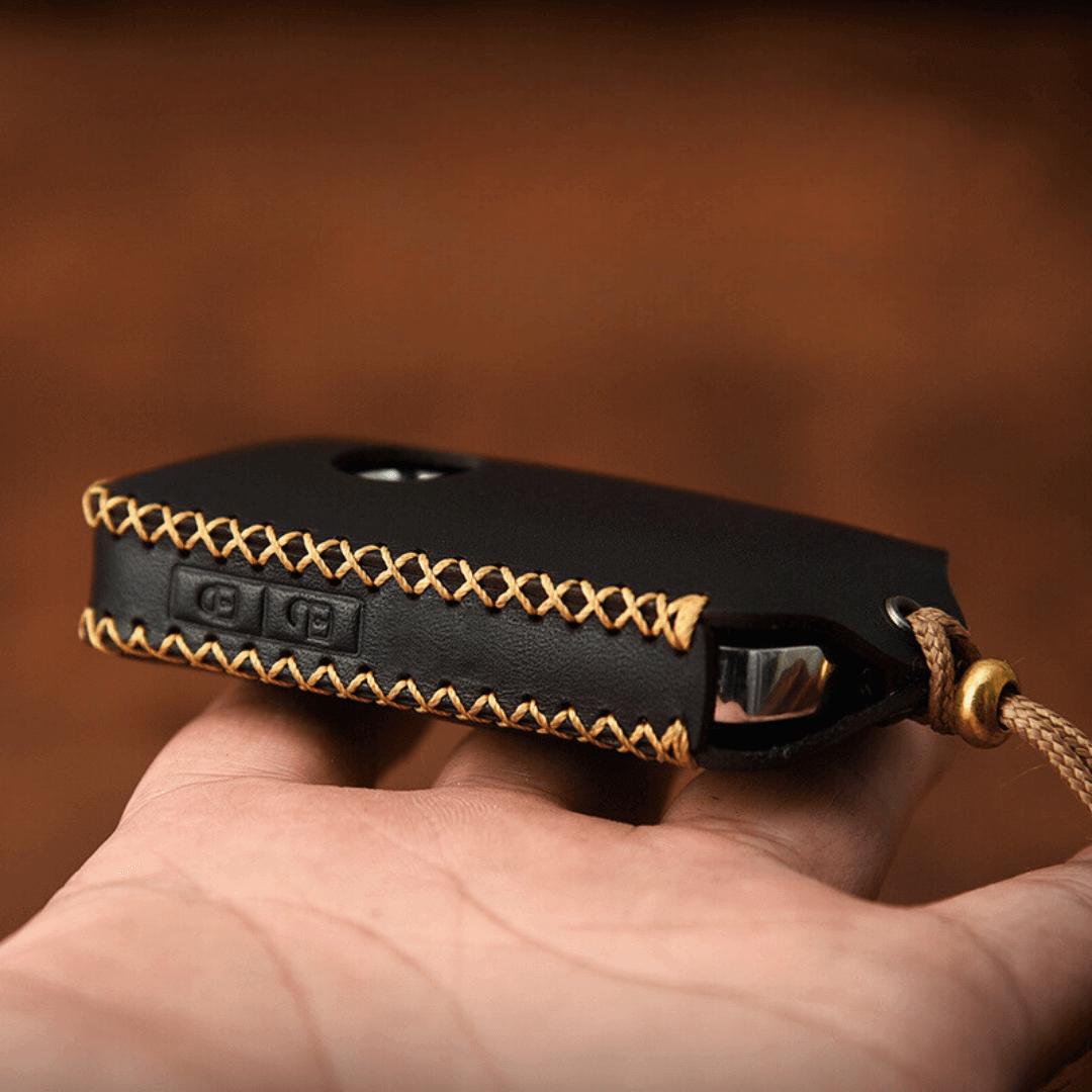 【マツダ】キーリング付き収納型レザースマートキーケース