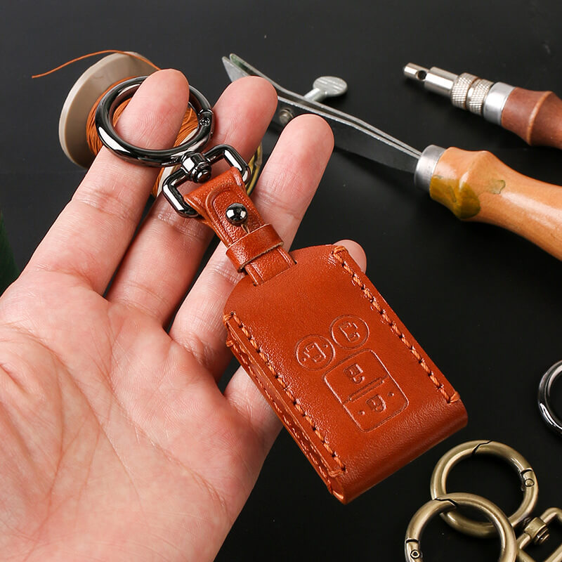 【スズキ】シックレザースマートキーケース 〔Bタイプ〕