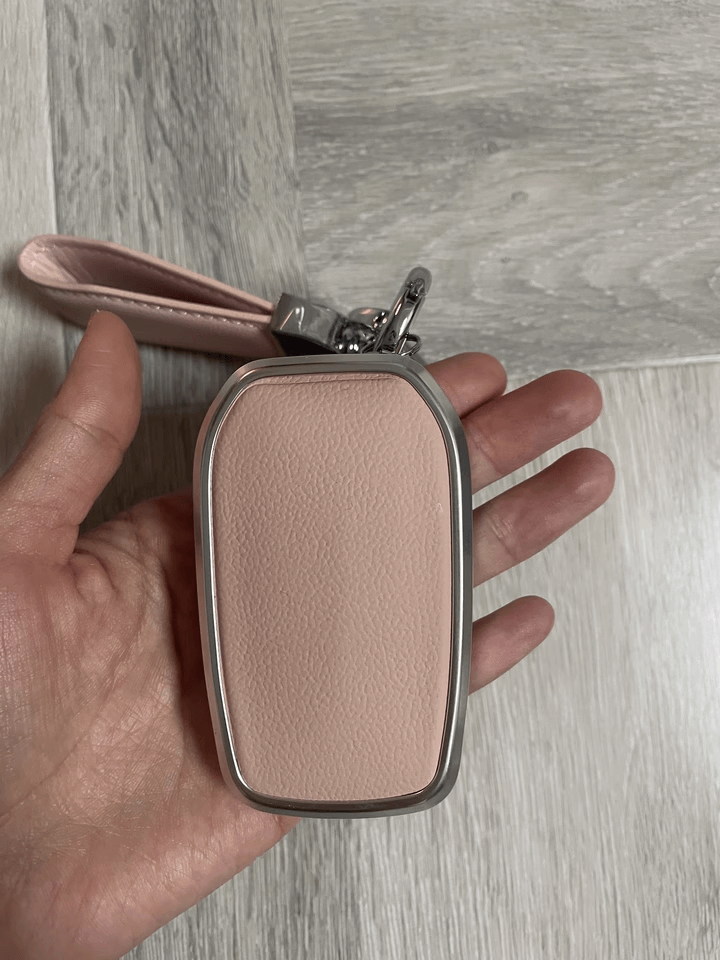 プリウス60系/クラウン220系など対応｜アルミ×レザーのスマートキーケース【トヨタ車用】