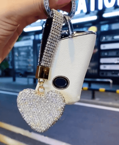 【レクサス】ビジューキーストラップスマートキーケース 〔Aタイプ〕